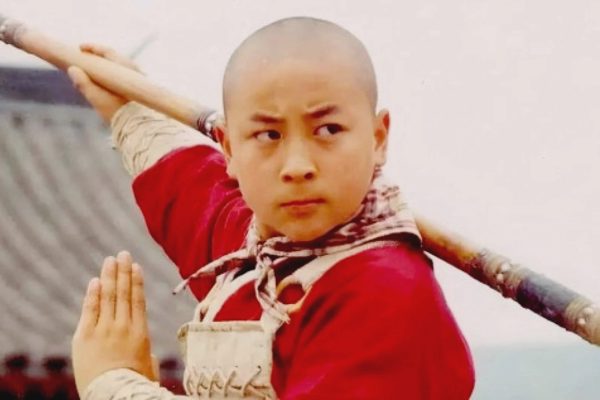 “Thần đồng võ thuật” Trung Quốc nổi tiếng từ 5 tuổi, cuộc sống hiện ra sao?