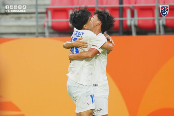 Thắng tưng bừng U23 Hong Kong, U23 Thái Lan có 99% cơ hội đi tiếp