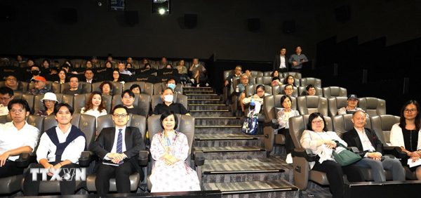 "Thanh âm vượt đại dương" - Bản tình ca từ Côn Đảo ghi dấu ấn tại Hong Kong