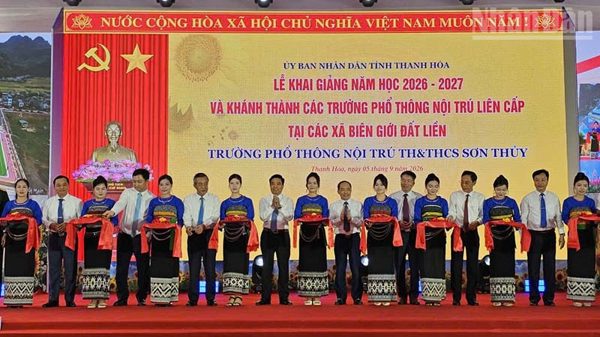 Thanh Hóa: Niềm vui nhân đôi trong ngày khai giảng năm học mới ở Sơn Thủy