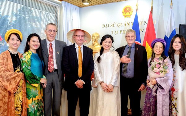 Thành lập Hội Áo dài Việt Nam tại Phần Lan, gìn giữ truyền thống cho thế hệ trẻ