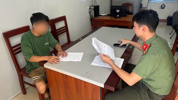 Thanh niên bị phạt 12,5 triệu đồng vì livestream xúc phạm chủ tịch xã
