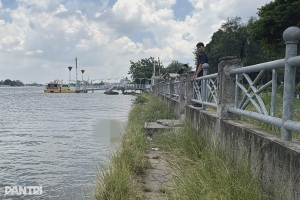 Thanh niên có hình xăm tử vong dưới sông Sài Gòn