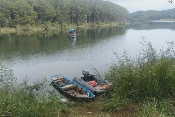 Thanh niên mất tích khi bơi ra hồ Tuyền Lâm ở Đà Lạt lấy cần câu
