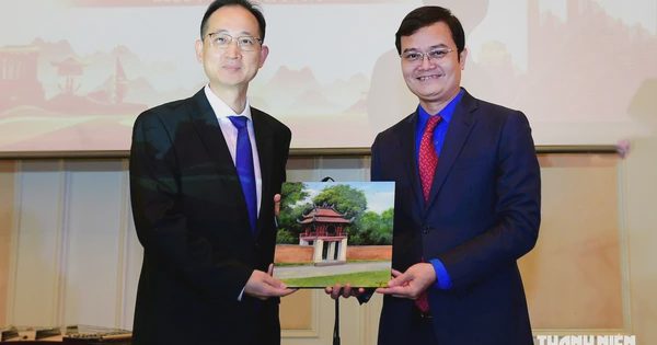 Thanh niên Việt Nam - Trung Quốc vun đắp tình hữu nghị qua 'Hành trình đỏ'