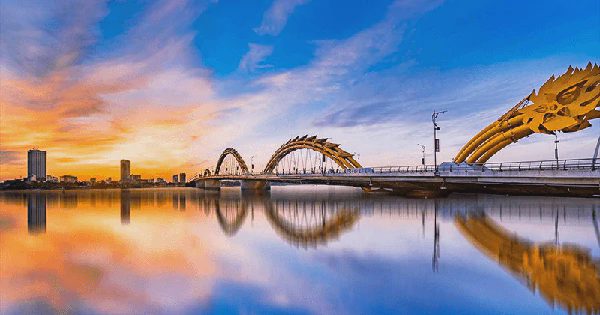Thành phố đáng sống bậc nhất Việt Nam sở hữu cây cầu đầu tiên và duy nhất có thể phun lửa, phun nước, thiết kế độc đáo lọt top kỳ quan kiến trúc thế giới
