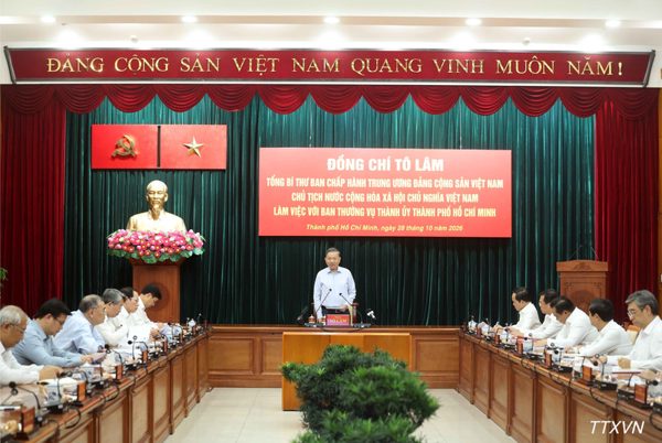 Thành phố Hồ Chí Minh đổi mới tư duy tự chủ, xác định rõ nhiệm vụ ưu tiên