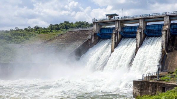 Thành phố Hồ Chí Minh: Hồ Sông Ray xả tràn, người dân cần chủ động phòng ngừa