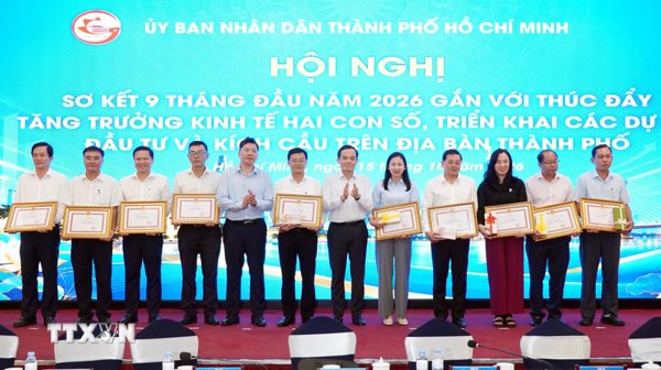Thành phố Hồ Chí Minh nước rút để đạt tăng trưởng 2 con số