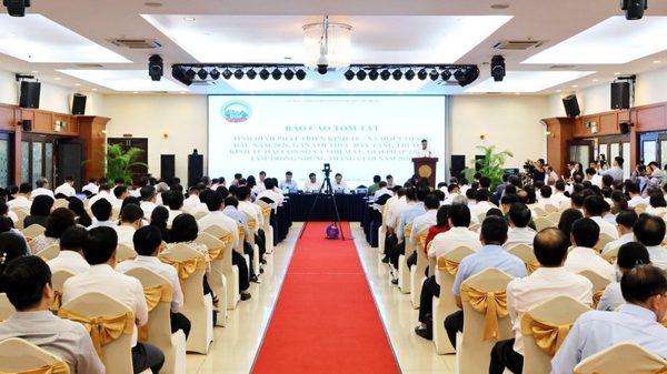 Thành phố Hồ Chí Minh quyết tâm cho mục tiêu tăng trưởng hai con số