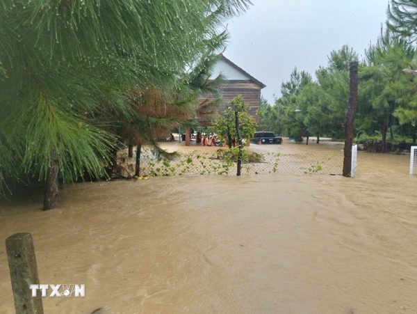 Thành phố Huế cảnh báo 21 xã, phường chịu ảnh hưởng của mưa lớn