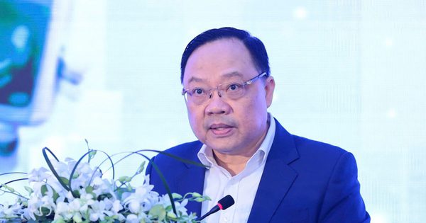 'Thanh toán số đã len lỏi từ trung tâm thương mại đến quán trà đá vỉa hè'