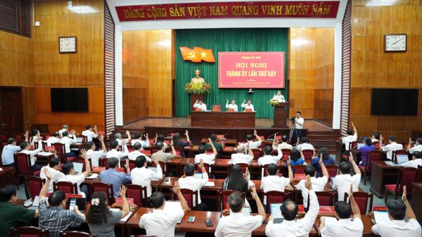 Thành ủy Huế yêu cầu thực hiện bằng được kịch bản tăng trưởng hai con số