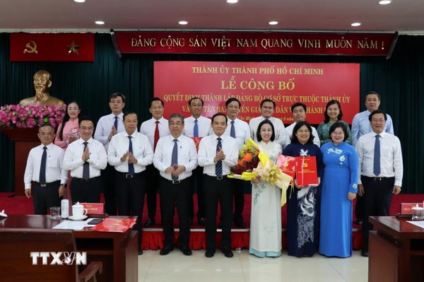 Thành ủy Thành phố Hồ Chí Minh lập hai đảng bộ cơ sở, đổi tên một ban