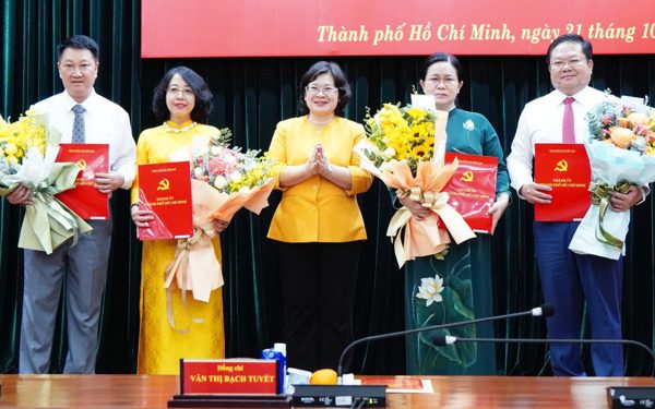 Thành ủy TP.HCM điều động, chỉ định nhiều cán bộ lãnh đạo phường