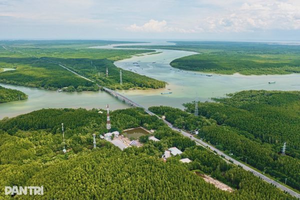 Thành ủy TPHCM thúc tiến độ giao mặt bằng các dự án lớn ở Cần Giờ