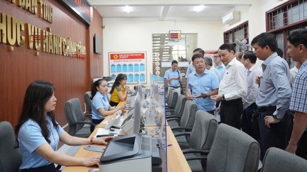 Tháo gỡ điểm nghẽn chuyển đổi số, lấy hiệu quả phục vụ làm thước đo