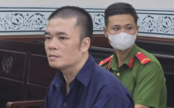 Thầy bùa 'dỏm', giả vợ nhắn tin lừa người tình để chiếm đoạt tiền tỉ