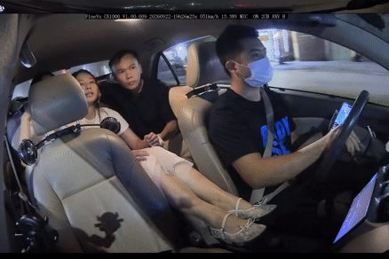 Thầy dạy lái xe vượt đèn đỏ đưa nữ học viên bị co giật, cứng người đi cấp cứu