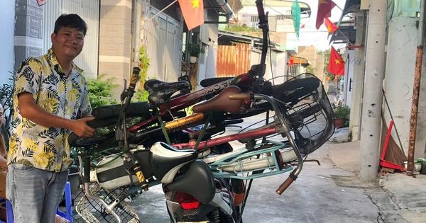 Thầy giáo ‘đồng nát’ và những chuyến xe trao cơ hội đến trường