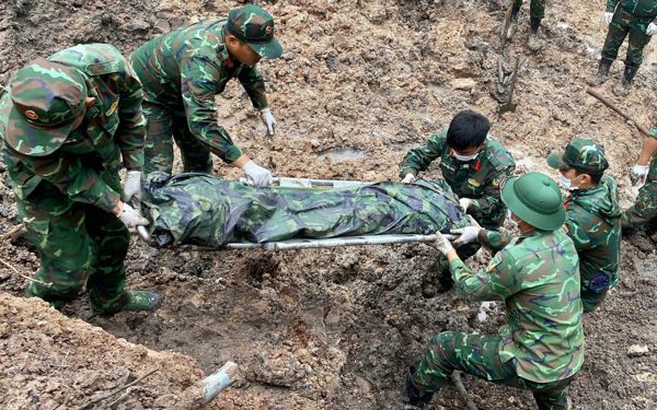 Thêm 13 hài cốt liệt sĩ, cùng 2 bộ di vật được tìm thấy tại công viên Lê Thị Riêng