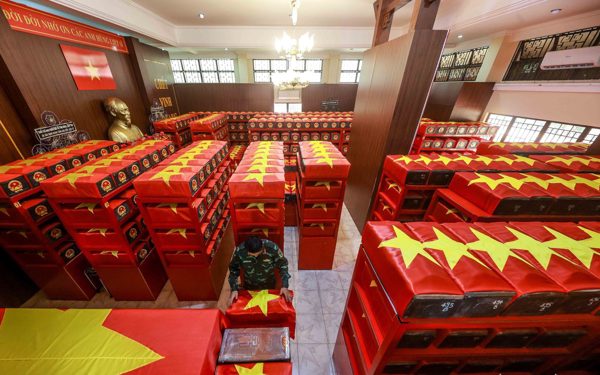 Thêm 13 hài cốt liệt sĩ được tìm thấy tại công viên Lê Thị Riêng ngày 5-10