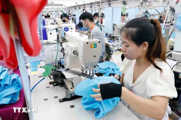 Thêm dư địa nâng giá trị xuất khẩu cho hàng Việt