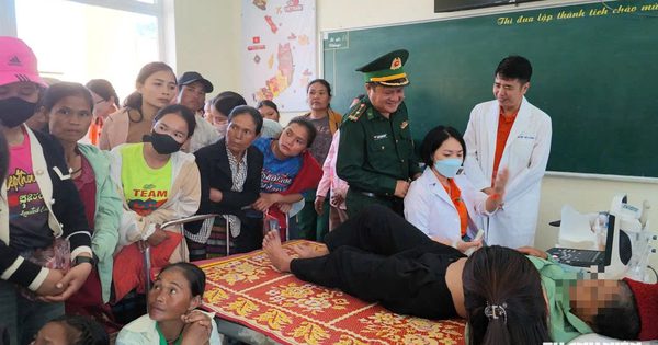 'Theo dấu chân bác sĩ' đến khám bệnh và tặng quà ở biên giới Việt Nam - Lào