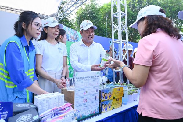 Thí điểm 100 điểm phân loại và thu hồi vật liệu tái chế tại Hà Nội