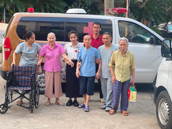 Thí điểm mô hình chăm sóc bán trú