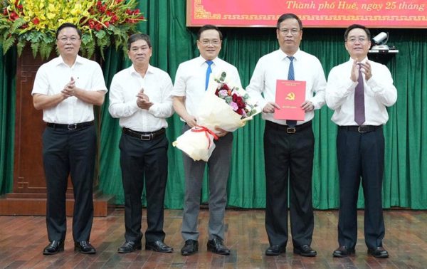 Thí điểm thành lập hai Đảng bộ trực thuộc Thành ủy Huế