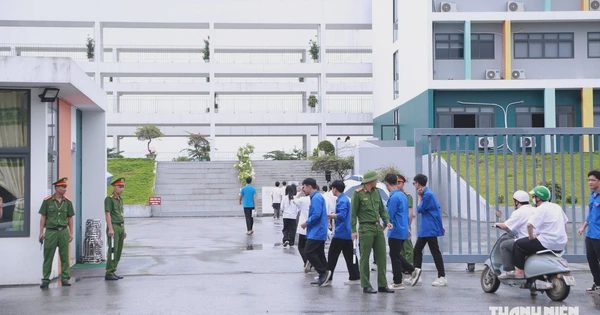 Thí sinh chuyên Tuyên Quang trúng tuyển trường tốp trên không nhờ vào kết quả thi lại