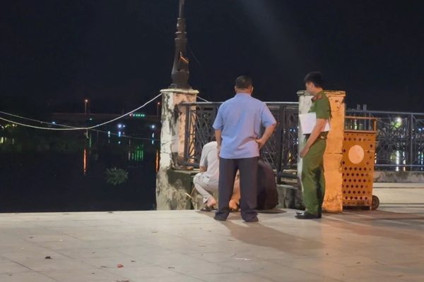 Thi thể cô gái nổi trên sông Sài Gòn sau 2 ngày mất tích