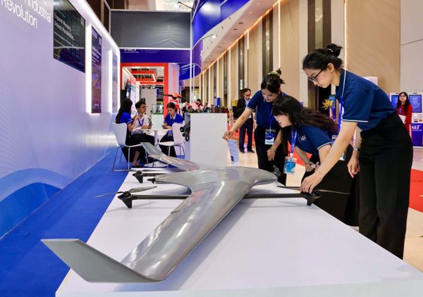 Thị trường UAV và drone tại Việt Nam chạm mốc 10 tỷ USD,  tiến tới góp 1,5% GDP