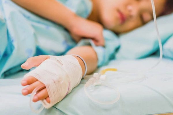 Thiếu niên 15 tuổi bị vỡ tinh hoàn sau tai nạn bất ngờ khi đạp xe