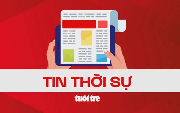 Thiếu niên đứng trên cầu vượt dùng đá ném vào ô tô đang chạy trên cao tốc
