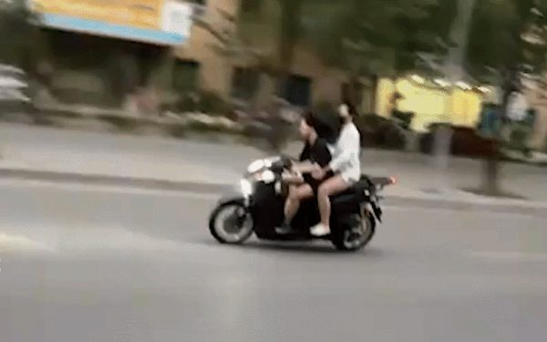 Thiếu nữ chạy xe SH lạng lách và những người liên quan bị CSGT lập biên bản 10 lỗi