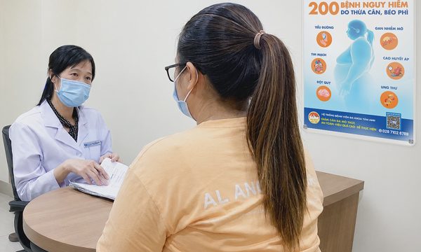 Thiếu nữ suy kiệt do giảm cân sai cách