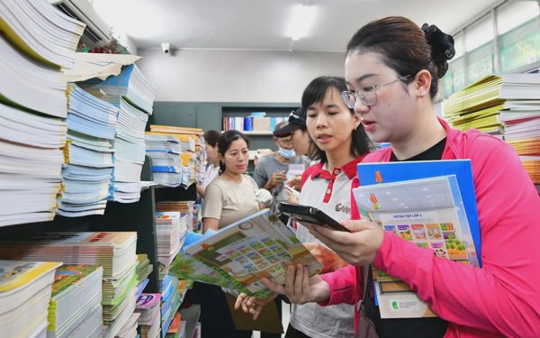 Thiếu sách giáo khoa, trách nhiệm phải rõ
