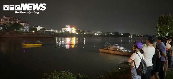 Thiếu tá lao xuống sông cứu người rồi mất tích: Gia đình ngóng chờ phép màu
