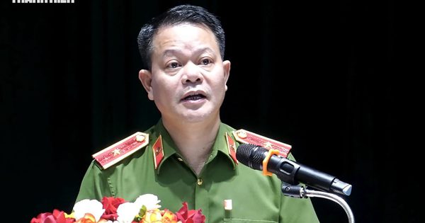 Thiếu tướng Vũ Văn Tấn được vinh danh 'Lãnh đạo chuyển đổi số xuất sắc'