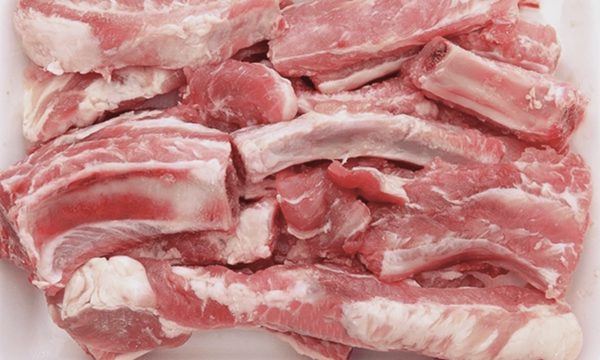 Thịt heo nhập khẩu rẻ hơn nhiều nội địa