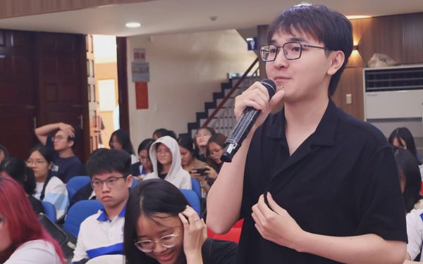 Thời AI, người trẻ học cách kể chuyện văn hóa bằng ngôn ngữ mới
