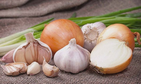 Thói quen khi xào nấu tỏi, hành khiến món ăn mất sạch dưỡng chất quý