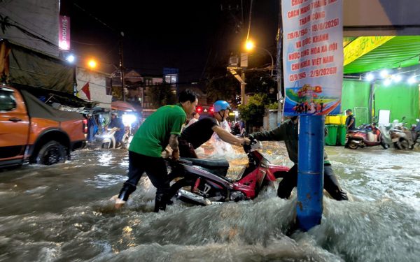 Thời tiết hôm nay 24-9: Bắc Bộ mưa trở lại, Quảng Trị đến Nam Bộ mưa rất to