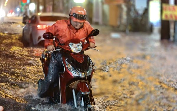 Thời tiết hôm nay 3-10: Bắc Bộ sắp đón không khí lạnh, Nam Bộ mưa rào