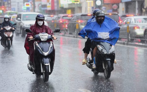 Thời tiết hôm nay 30-9: Nắng nóng bắt đầu lan rộng phía Bắc, Nam Bộ chiều mưa dông