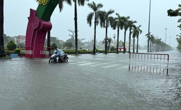 Thời tiết ngày 20/9: Bắc Bộ nắng ráo, Trung Bộ và Nam Bộ nhiều nơi mưa to đến rất to