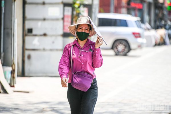 Thời tiết ngày 30/9: Bắc Bộ và Trung Bộ nắng nóng diện rộng, một số nơi trên 37 độ C
