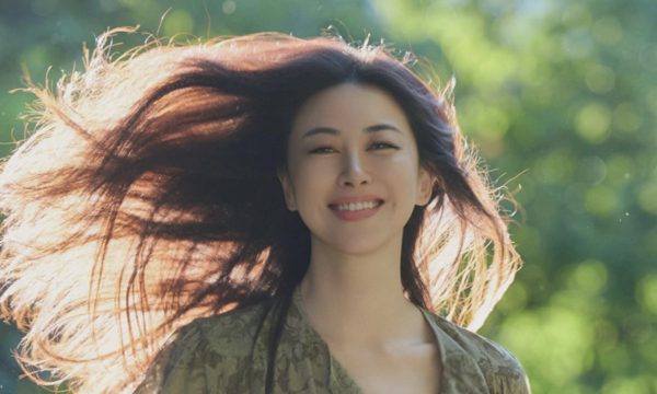 Thời trang dạo phố của 'sao đẹp nhất Trung Quốc'